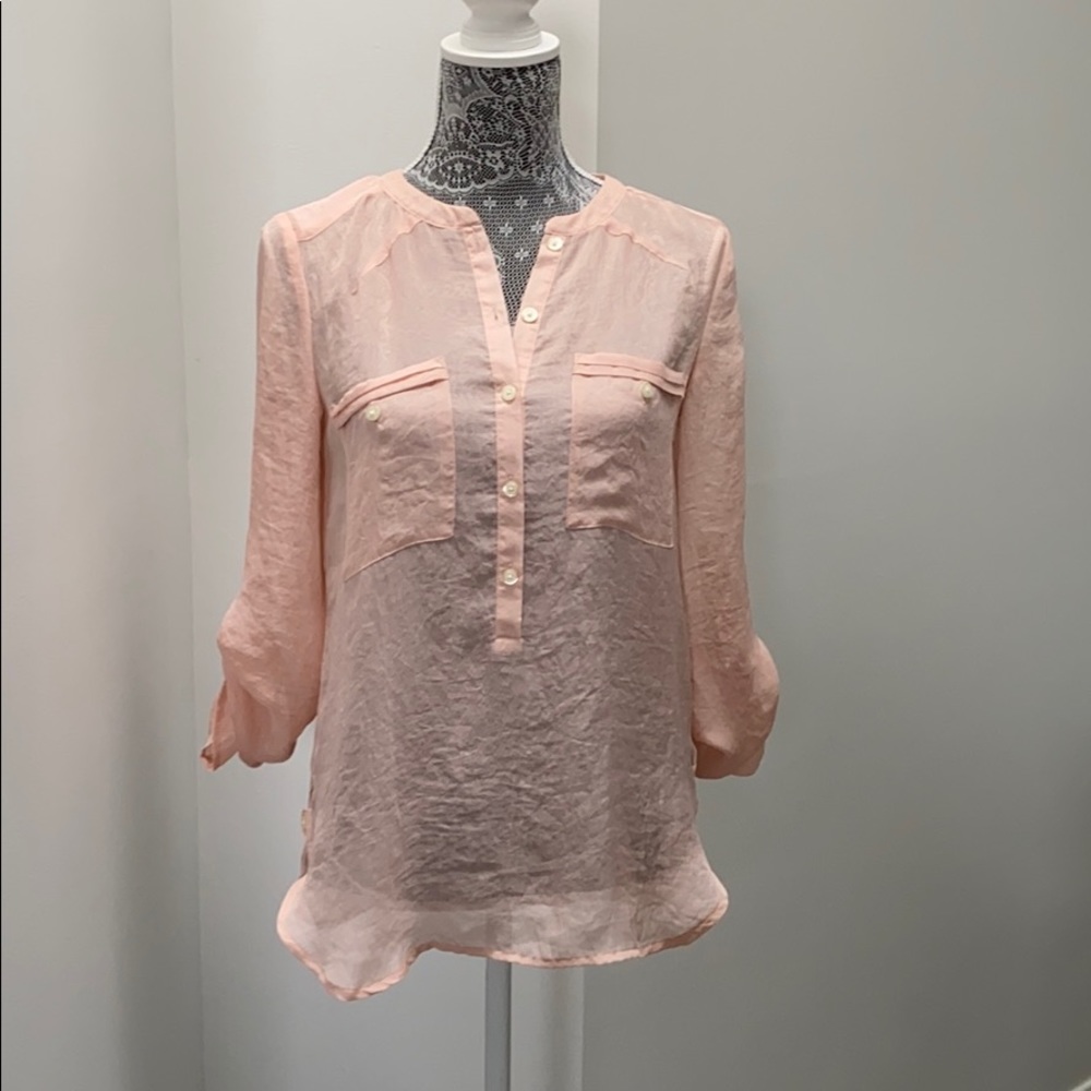 🌼Sheer pink top by LOFT. Perfect for Spring!🌼